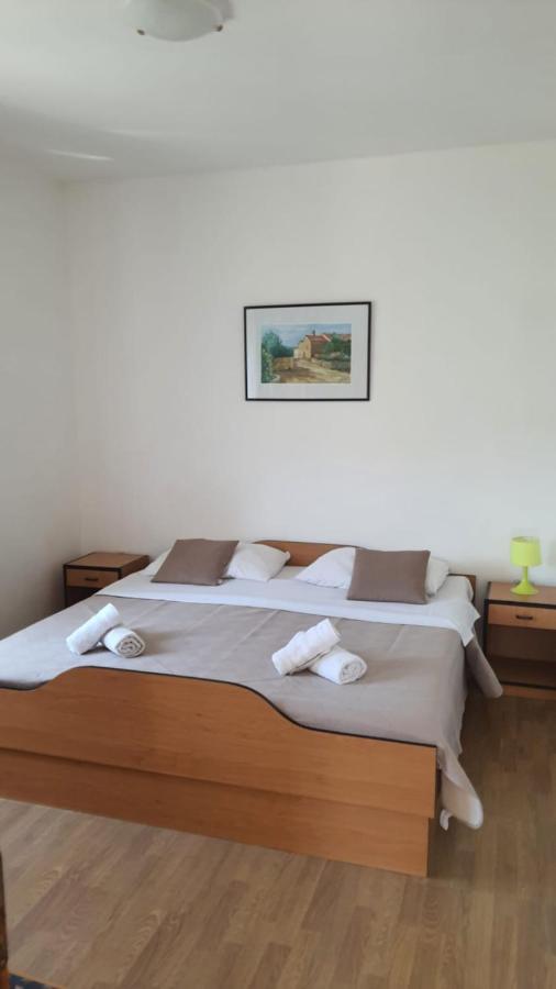 Apartments Irena Божава Экстерьер фото