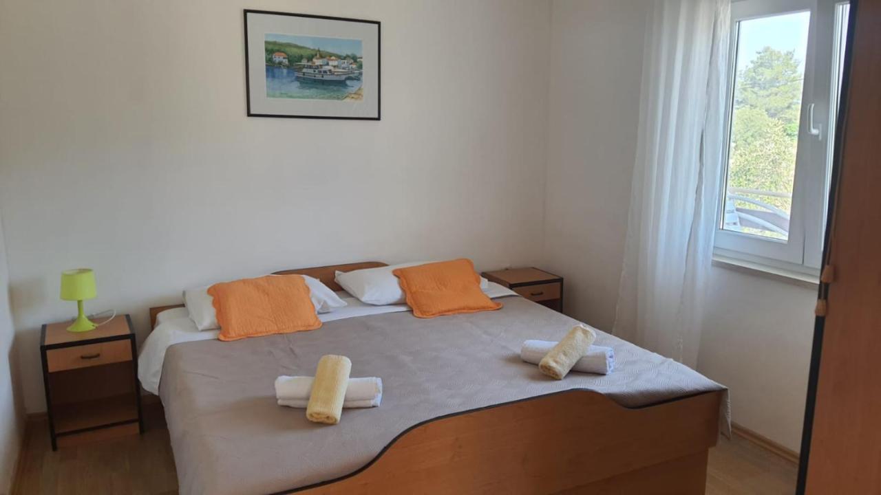 Apartments Irena Божава Экстерьер фото