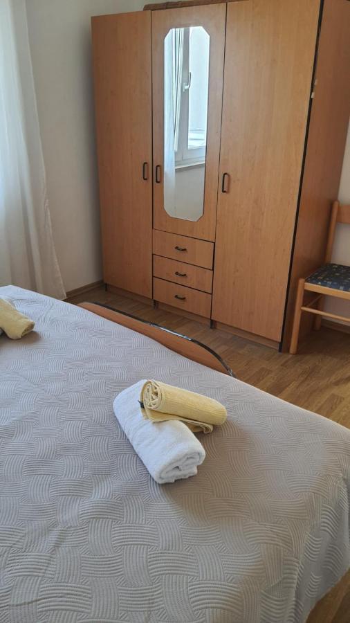 Apartments Irena Божава Экстерьер фото